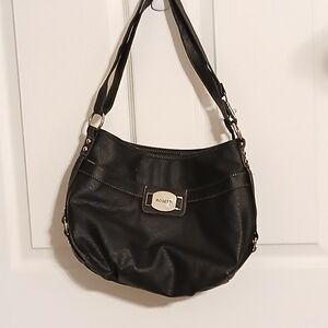 Rosetti Classic Black Shoulder Bag